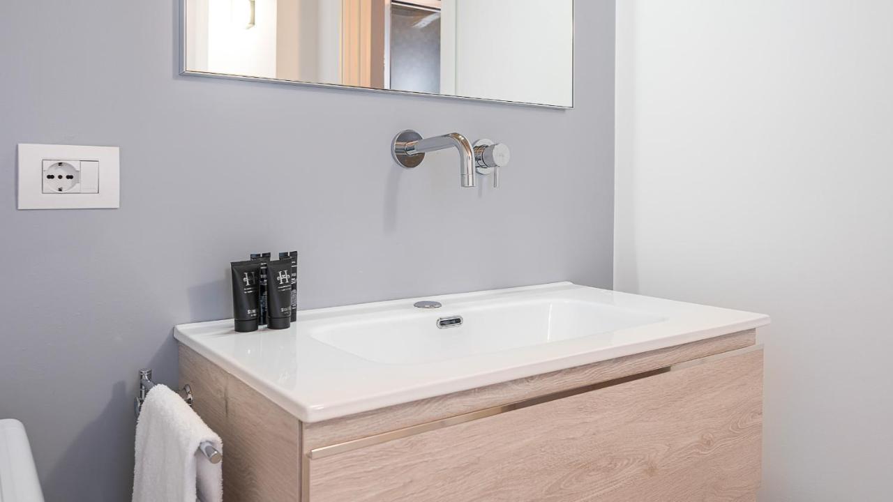Classbnb - Due Moderni Appartamenti A 1Km Dall'Arco Della Pace Milano Exteriör bild