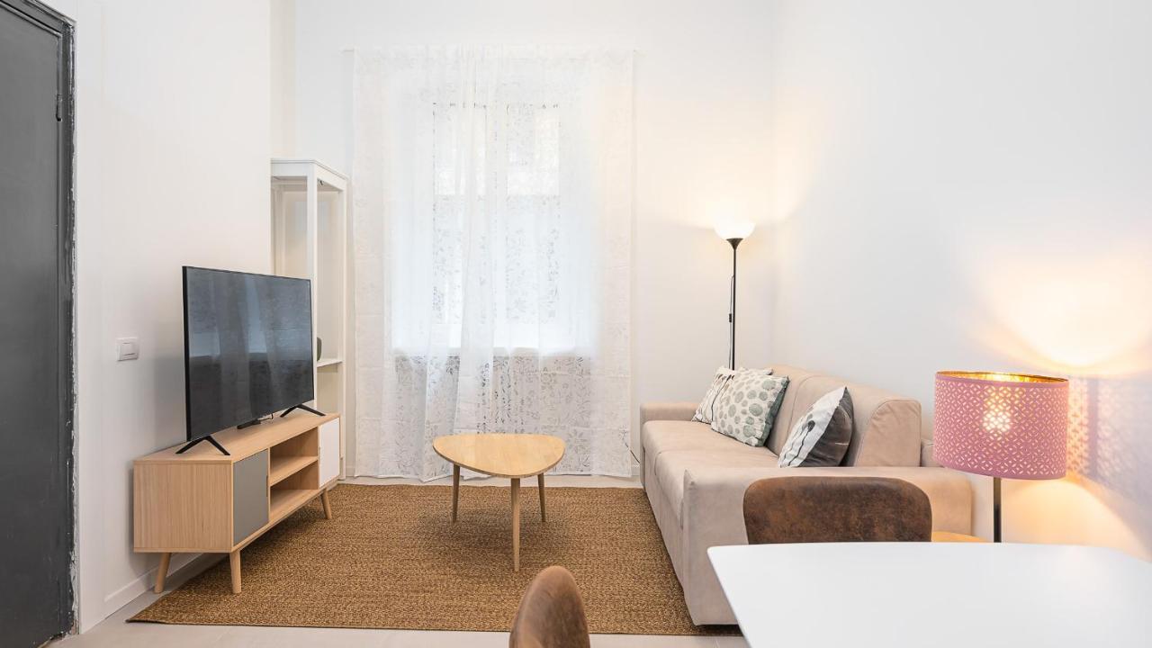 Classbnb - Due Moderni Appartamenti A 1Km Dall'Arco Della Pace Milano Exteriör bild